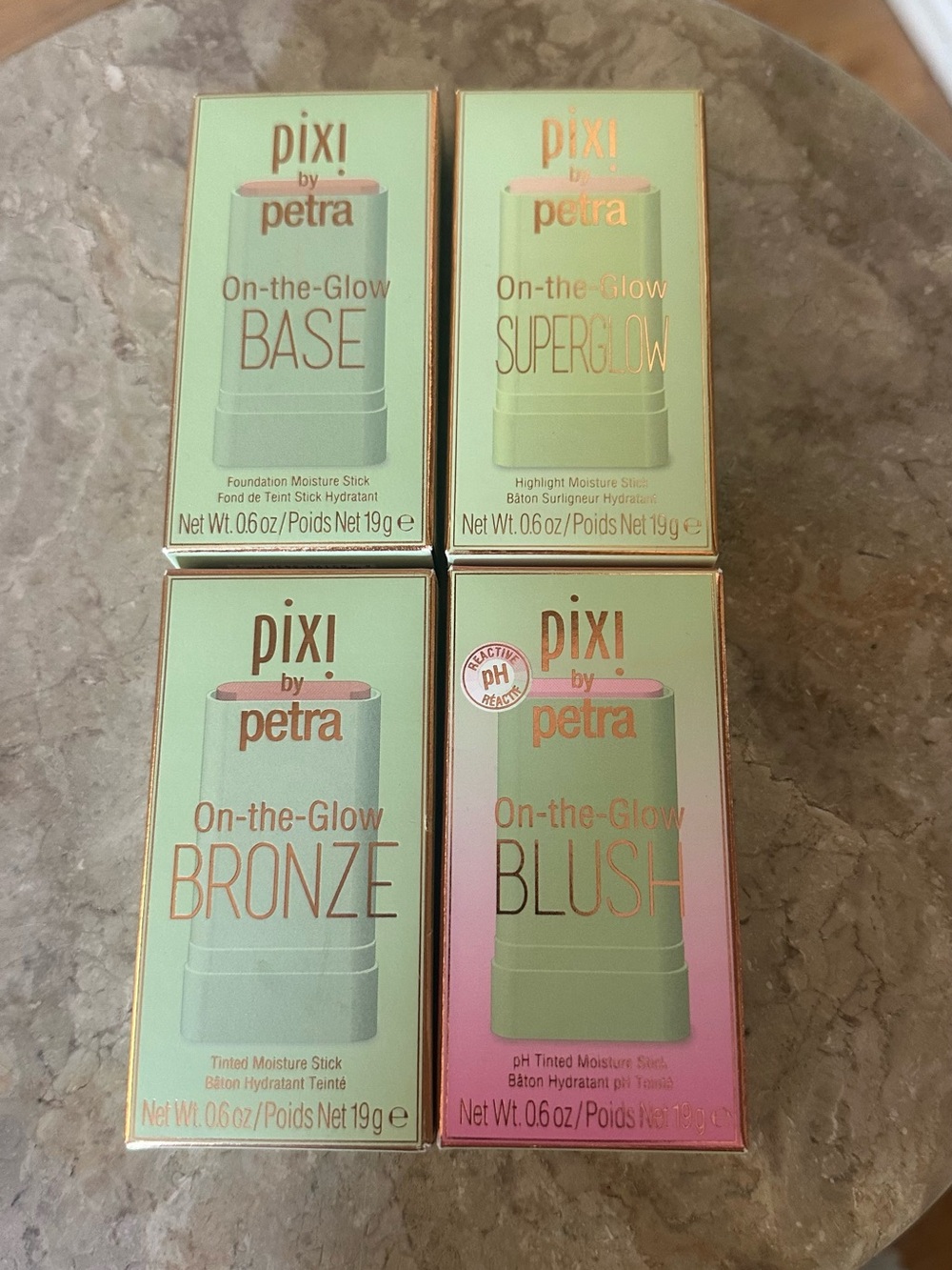 NIB Pixi base, bronze, blush and superglow kit